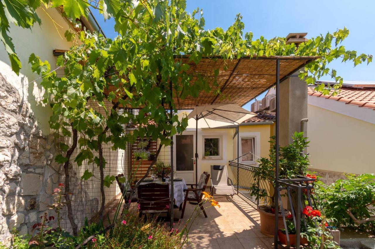 Mediterranean Terrace Apartment With Bikes & Sup Скрадин Экстерьер фото