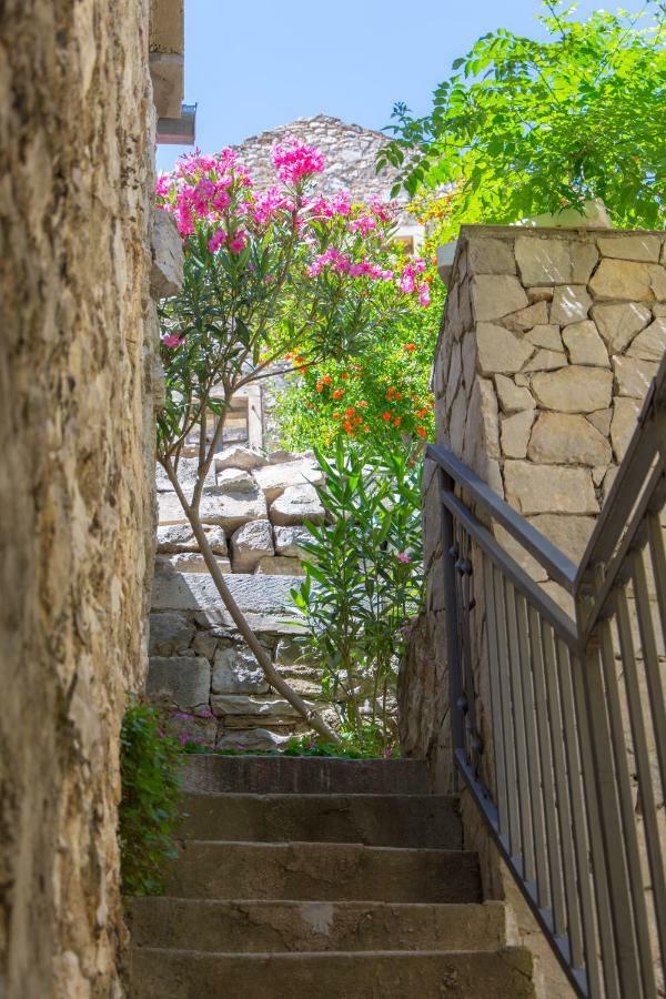 Mediterranean Terrace Apartment With Bikes & Sup Скрадин Экстерьер фото