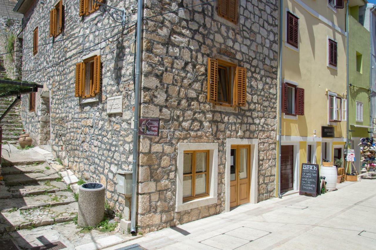 Mediterranean Terrace Apartment With Bikes & Sup Скрадин Экстерьер фото